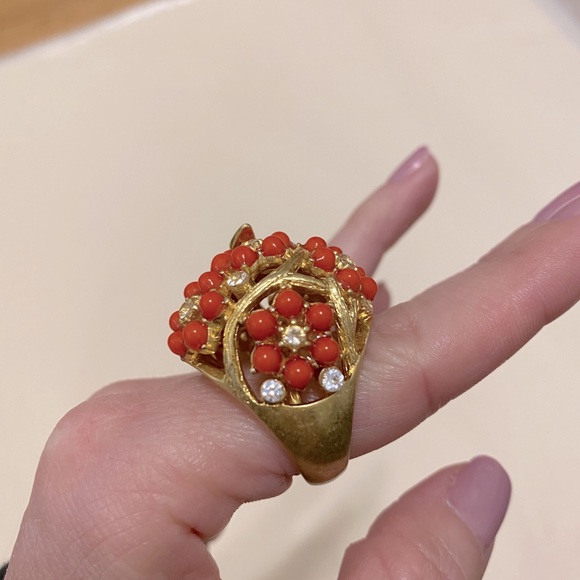 Juicy Couture flower butterfly dome ring - Picture 5 of 9